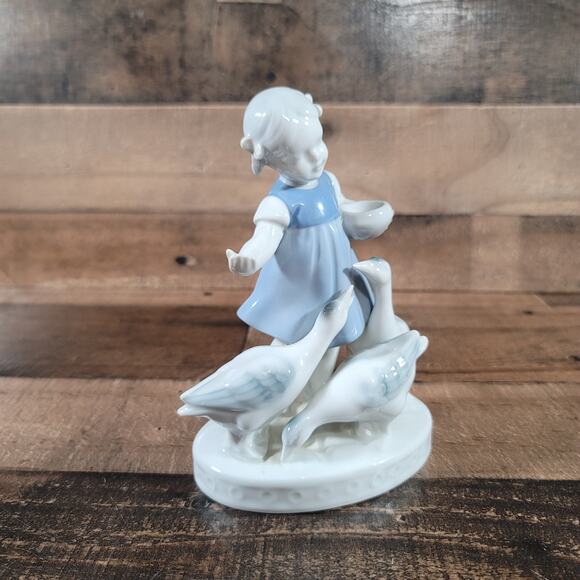 Gerold Porzellan Girl Feeding Geese #5245 Porcelain Figurine Bavaria W. Germany - Picture 3 of 11